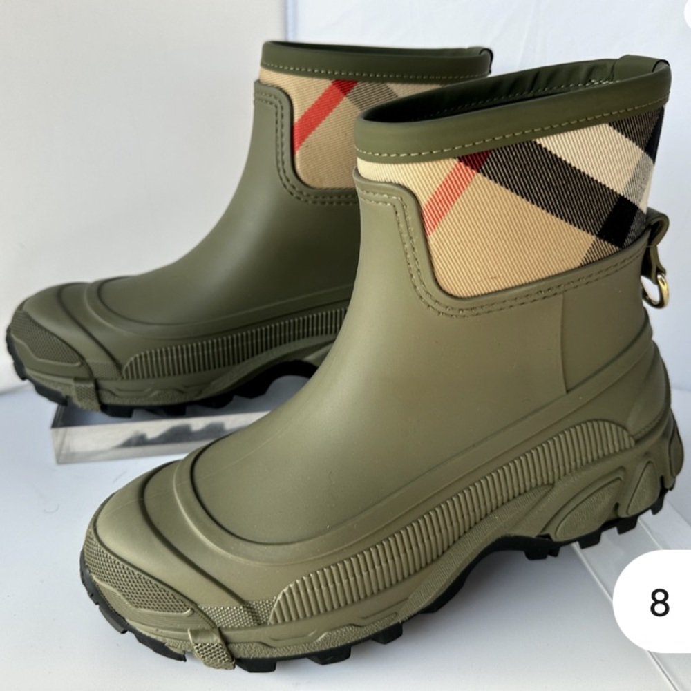 Burberry Olive Ankle Boots with Check Pattern - Picture 3 of 5